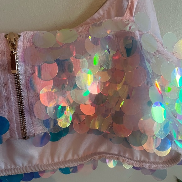 Miss Guided Sequin Festival Outfit - Picture 9 of 16